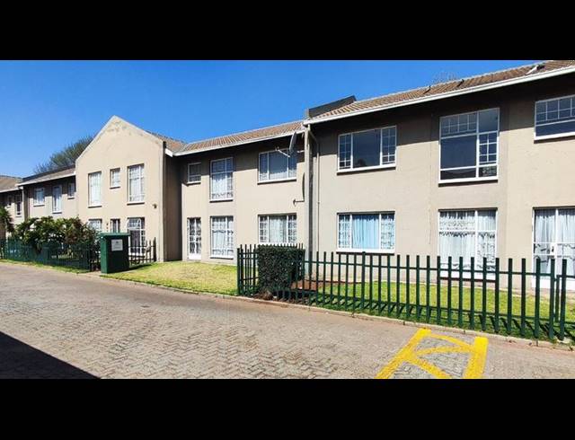 3 BEDROOM APARTMENT FOR SALE IN RAVENSWOOD